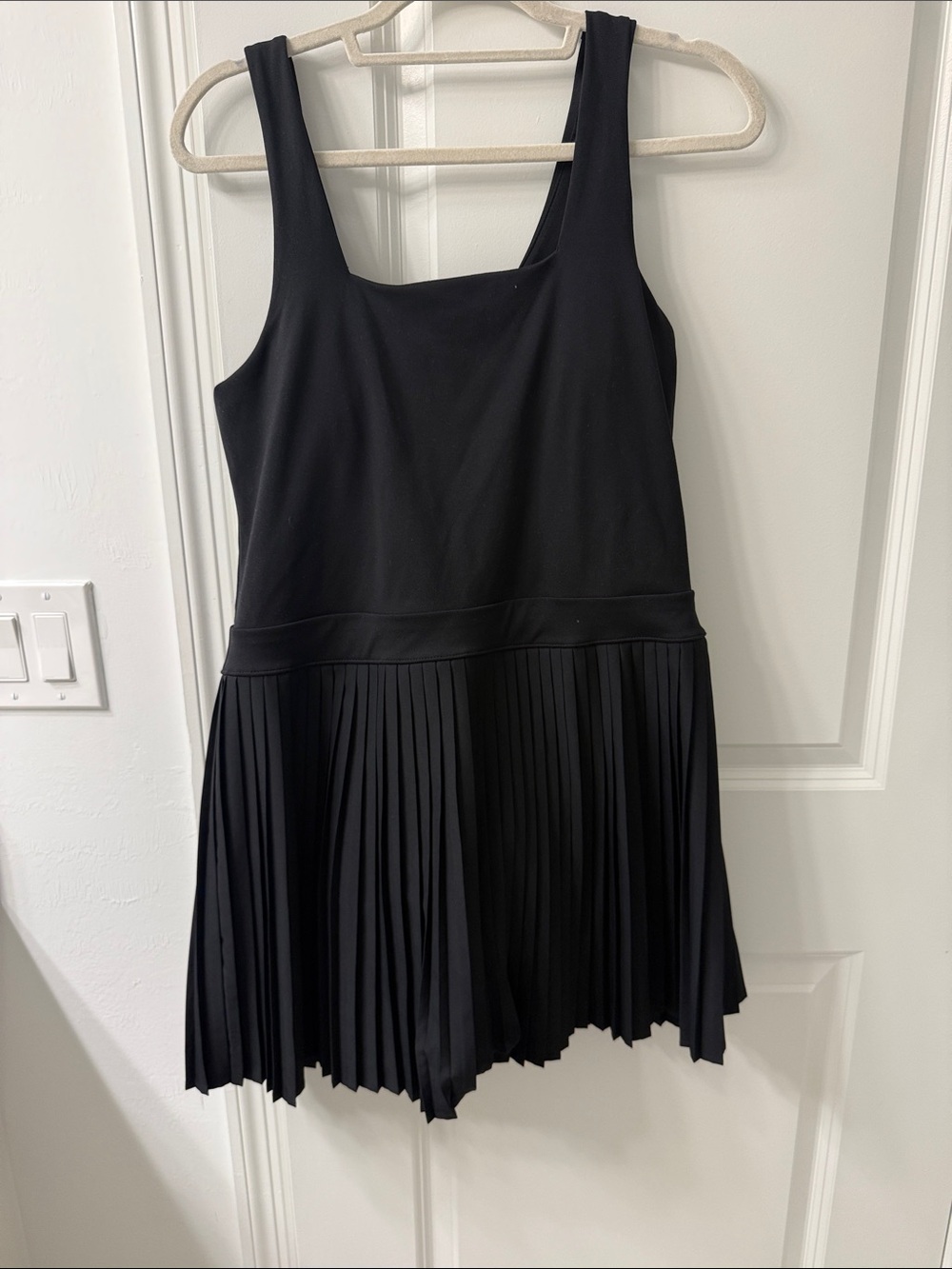 all in motion Black Sleeveless Pleated Skirt Dress